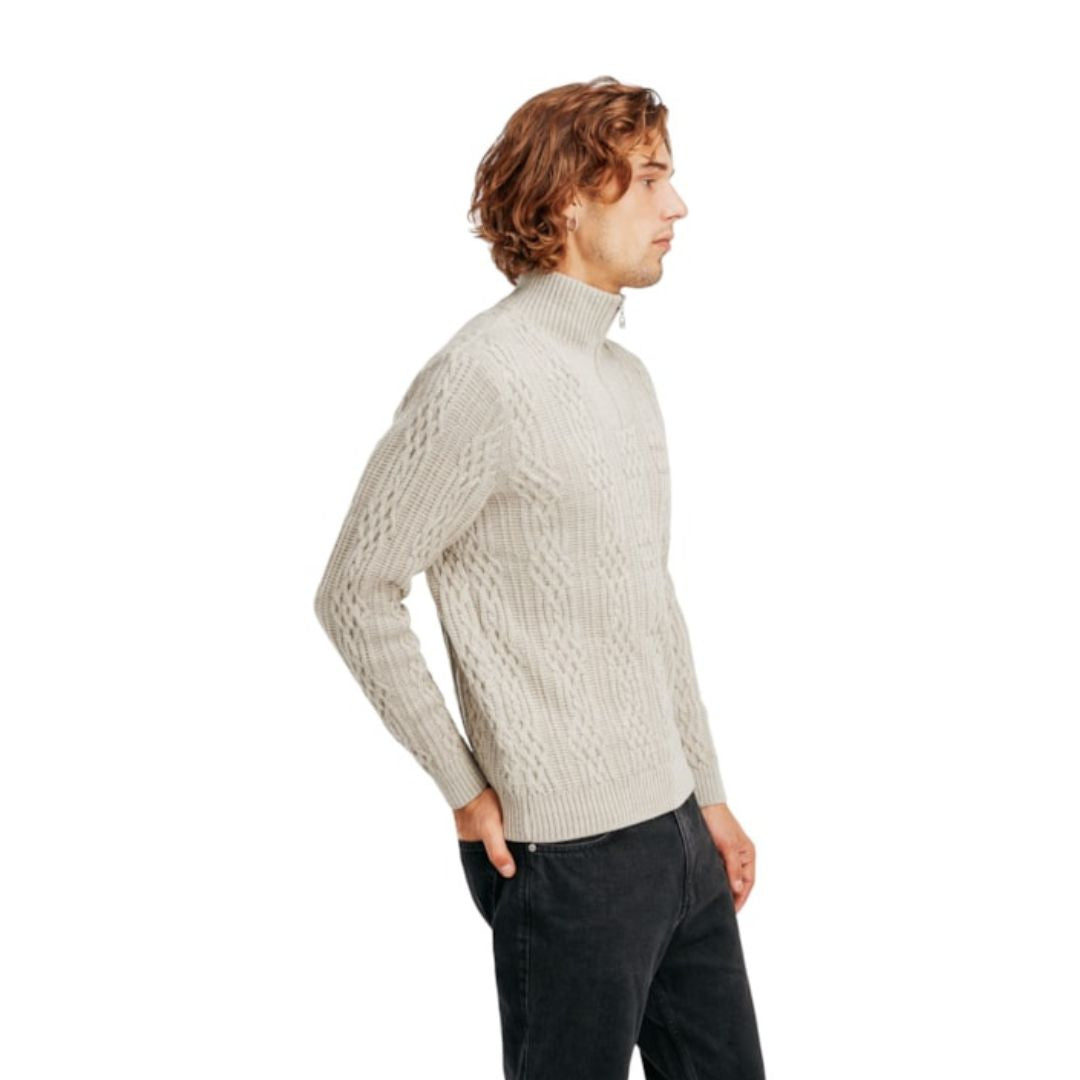 Noah - Klassisk Kabelstrikket Rullekrave Sweater i Creme