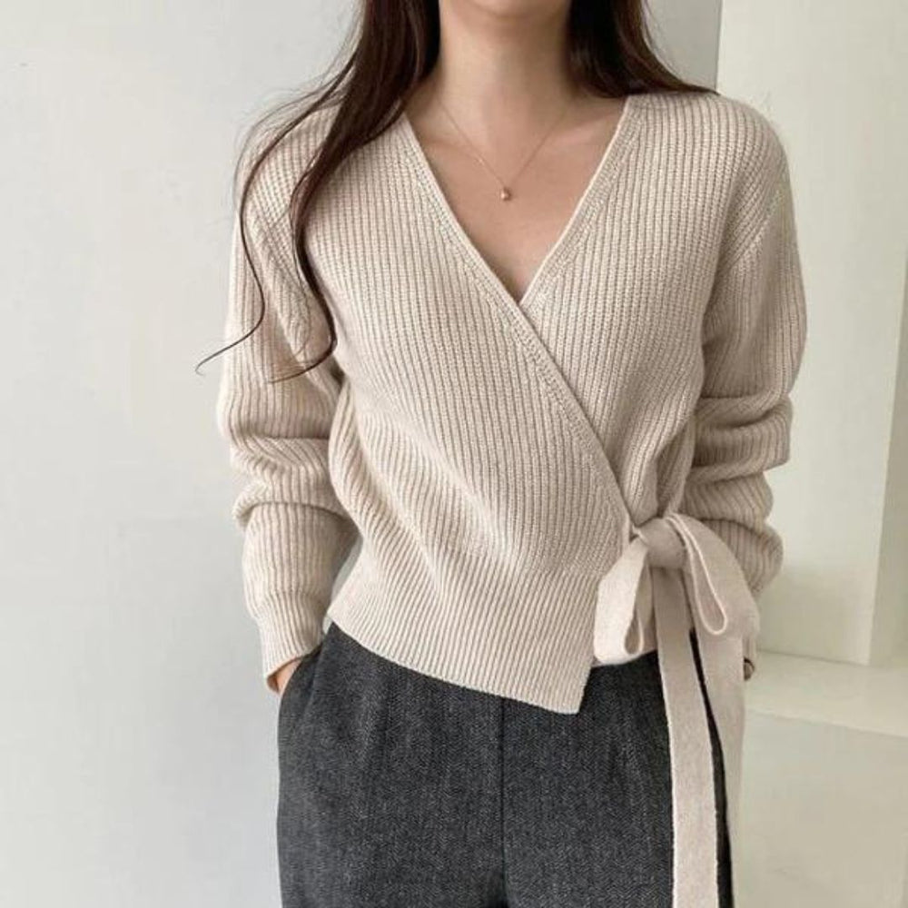 Cozy Wrap - Ribstrikket Sweater med Bindebånd i Taljen