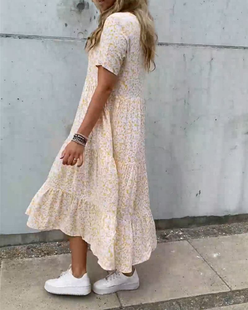 Remi - Sommerkjole med blomster og rund hals