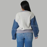 Delilah - patchwork sweater med jeans og kabelstrik