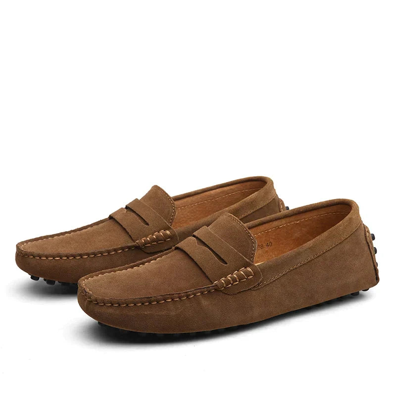 Vince - Loafers i ruskind i italiensk stil