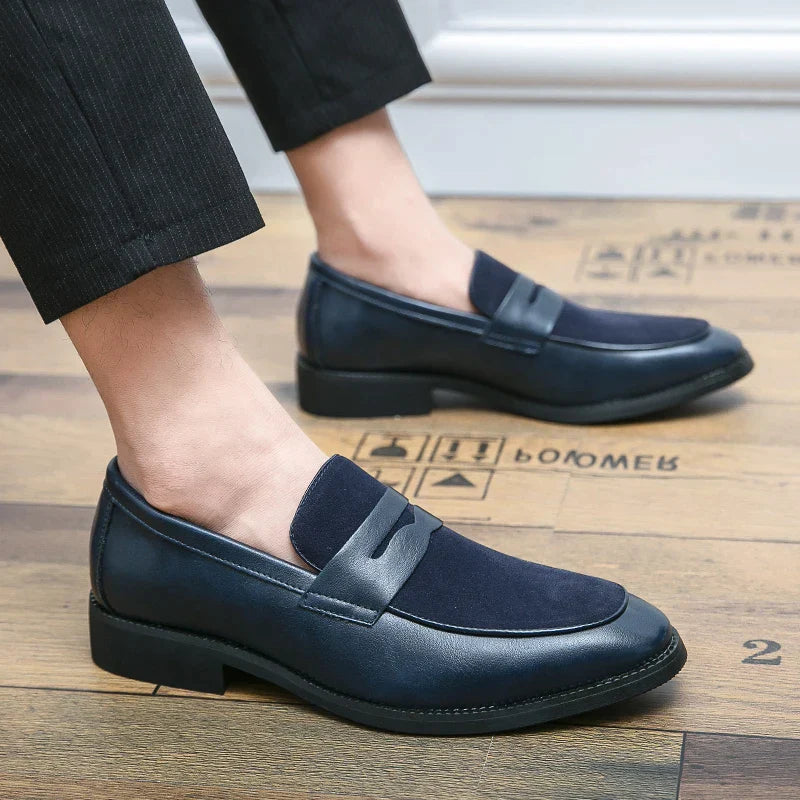 Adrian - Elegante loafers i ruskind og læder