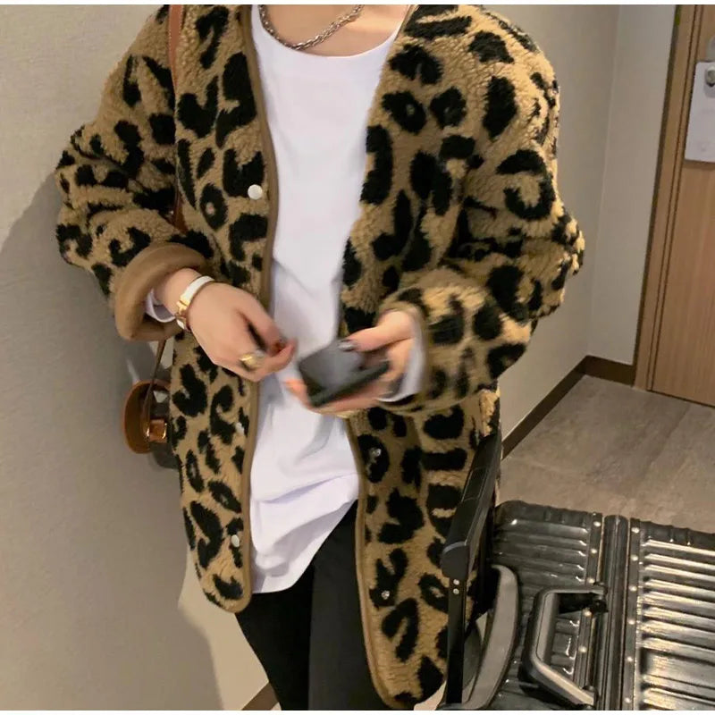 Jasmin - leopardprint cardigan med trykknapper