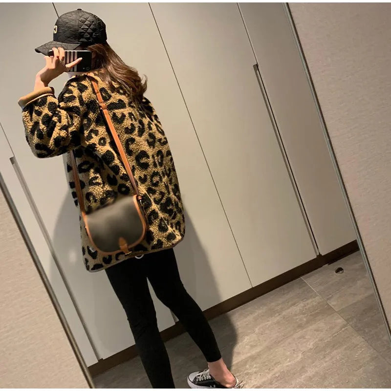 Jasmin - leopardprint cardigan med trykknapper