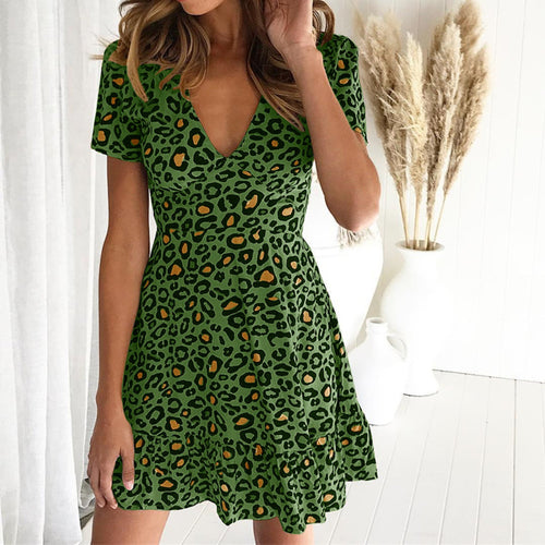 MODA khaki leopardprint åndbar sommerkjole med v-hals