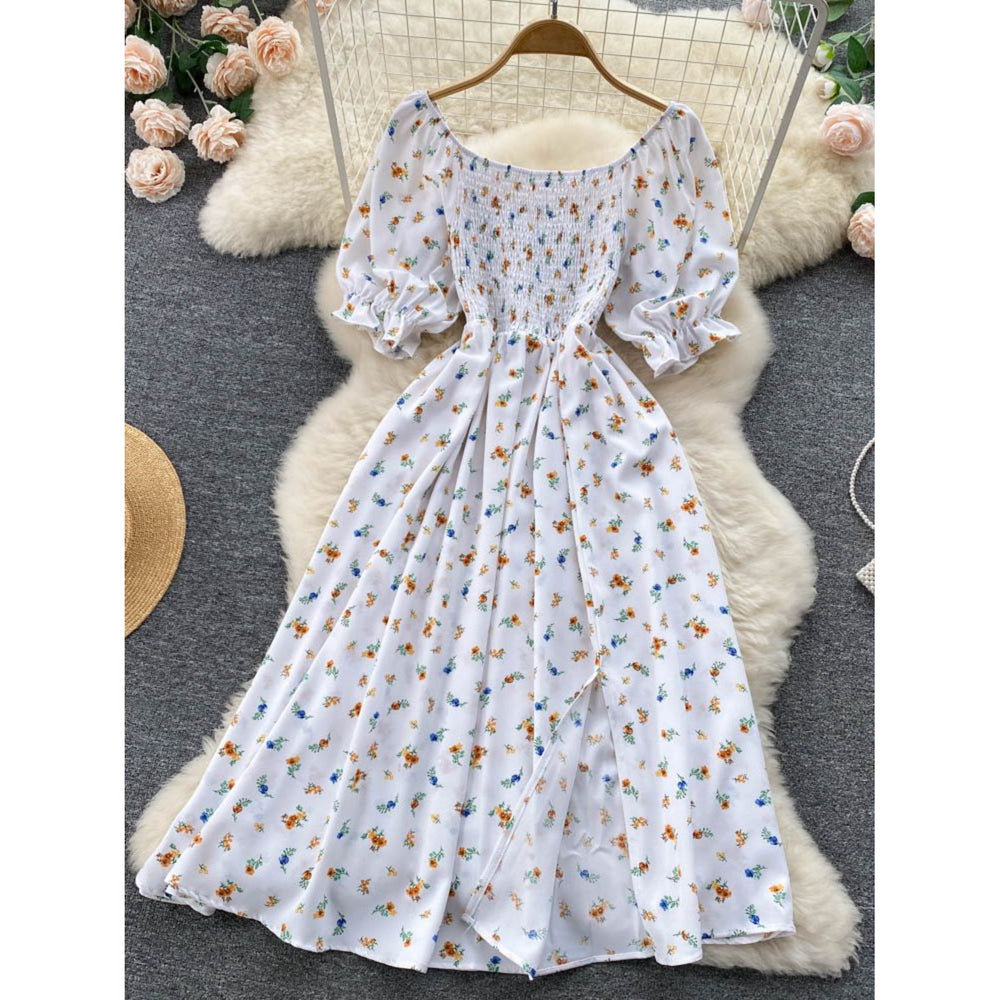 MODA Grøn sommerkjole med blomsterprint og elastik i taljen